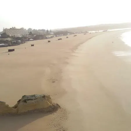 Os Ricardinhos Praia Da Rocha * Портиман